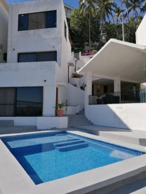 Casa con Alberca Privada en Zona de Playas